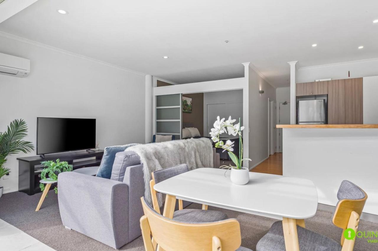 Cosy 1br Princes Wharf